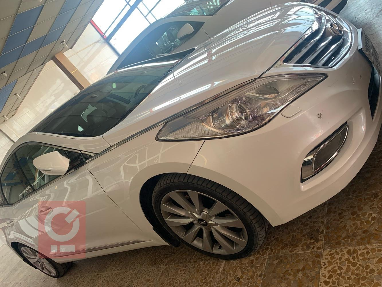 هیوندای ازێرا
